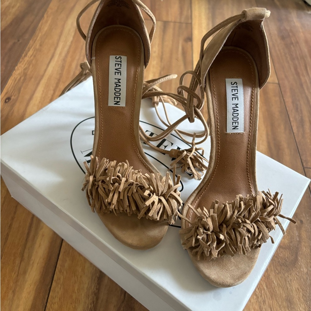 Steve Madden Tan Fringe Heels